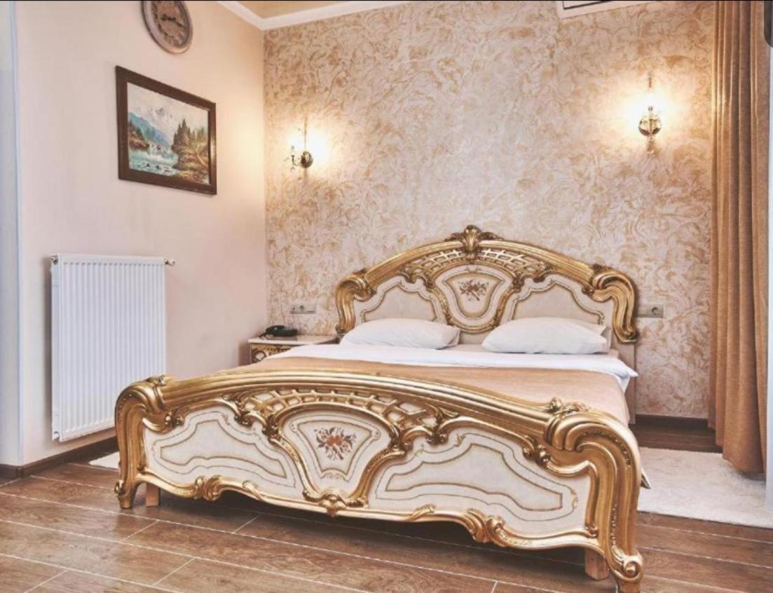 Готель Ангел На Великій Кільцевій Sofiivska Borshchahivka Extérieur photo
