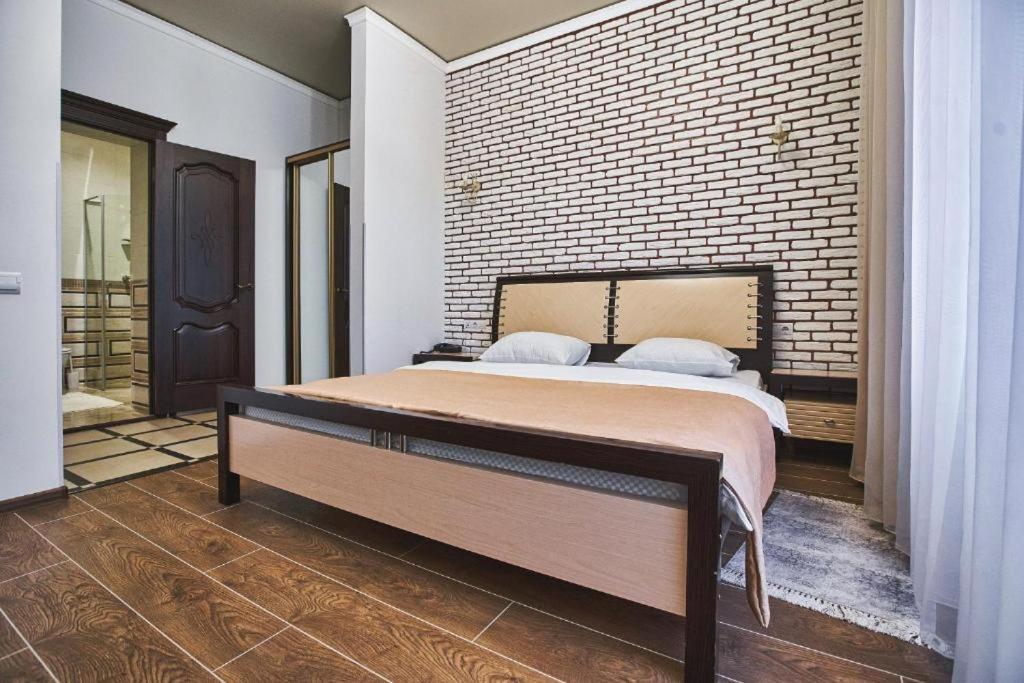 Готель Ангел На Великій Кільцевій Sofiivska Borshchahivka Extérieur photo