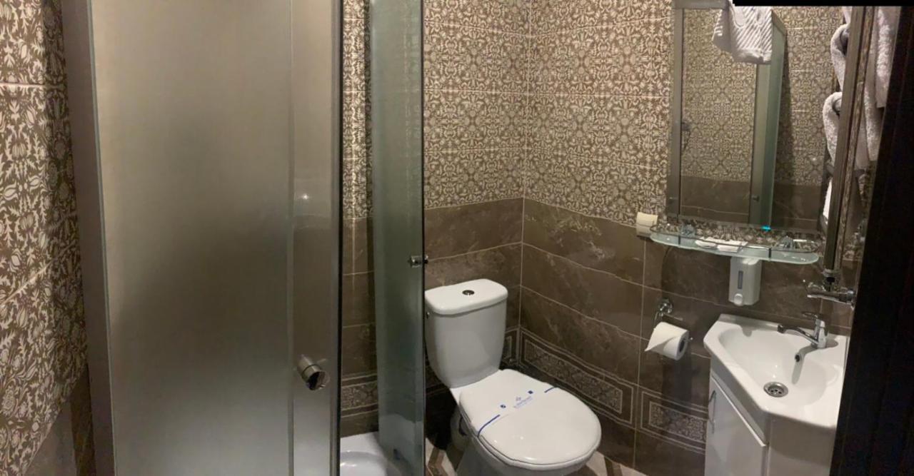 Готель Ангел На Великій Кільцевій Sofiivska Borshchahivka Extérieur photo
